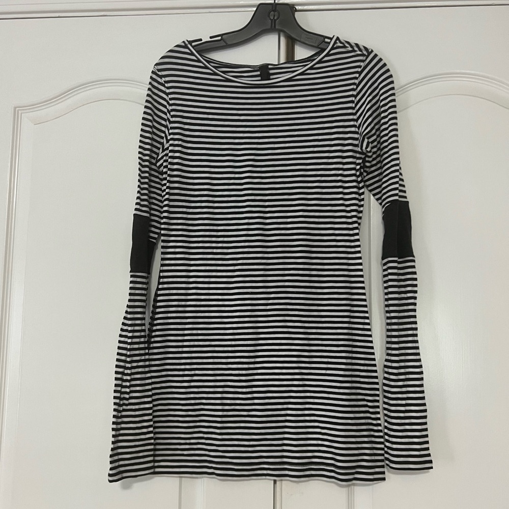 Lululemon shirt
